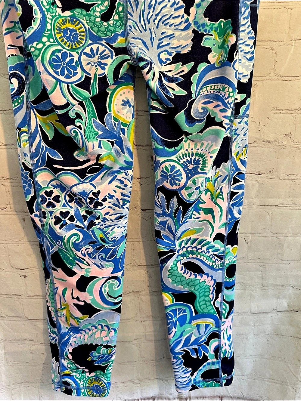 Lilly Pulitzer Luxletic Weekender High Rise Legging Weekender High Rise Floral - Picture 5 of 9